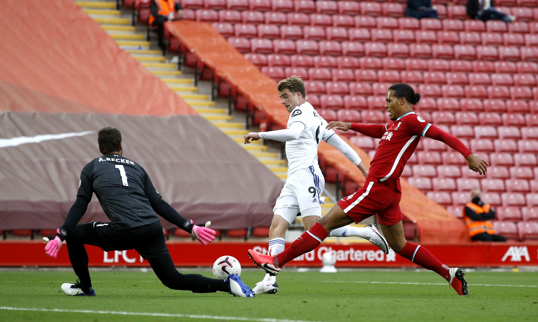 赛场就已崭 赛场就已崭